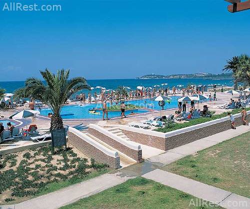 Pine Bay Beach Club 4
